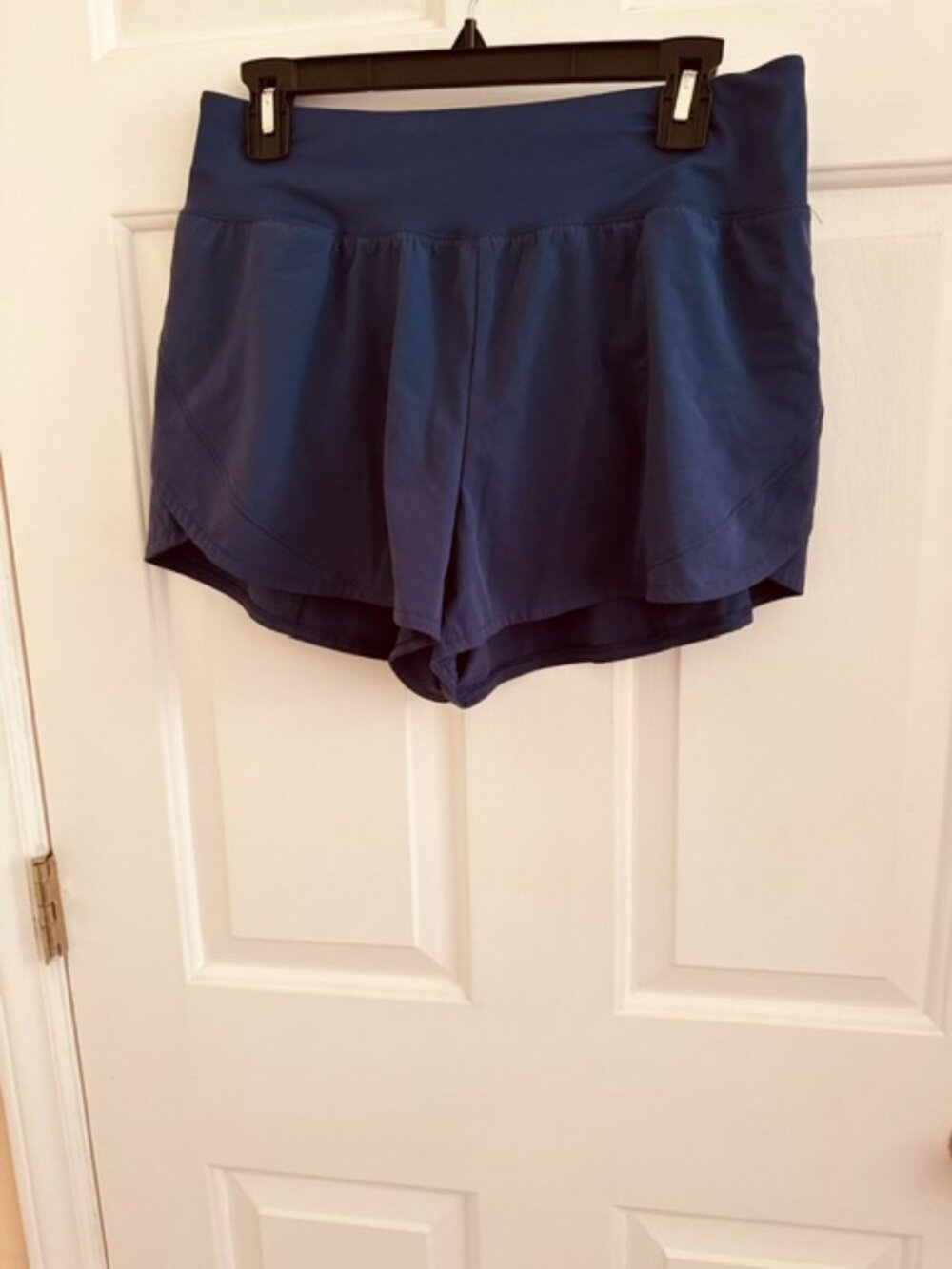 NWOT Avia Activewear Pull-On Athletic Shorts Periwinkle / Navy Size Medium